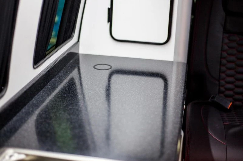 Scanstrut® - ROKK 12/24V Hidden Wireless Charger 11 Scanstrut® - ROKK 12/24V Hidden Wireless Charger - Image 9