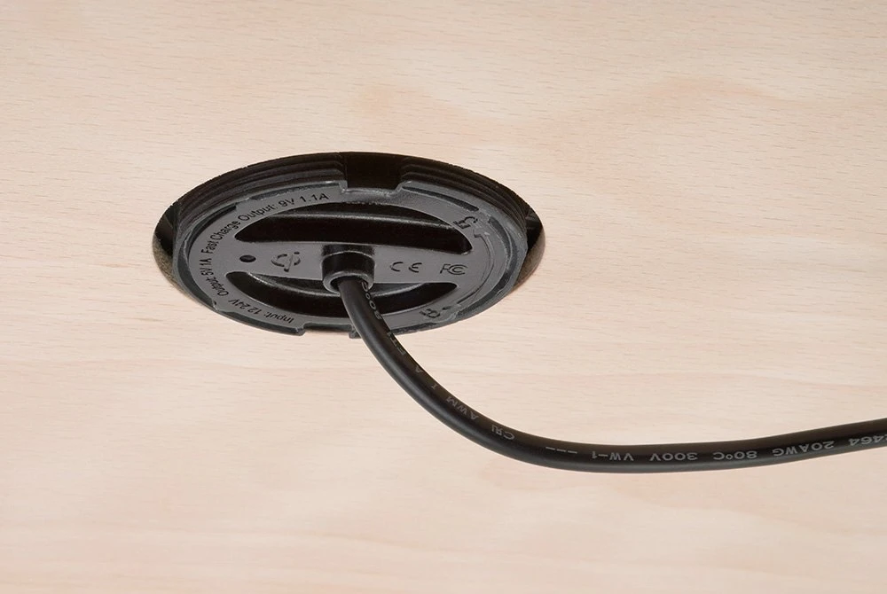 Scanstrut® - ROKK 12/24V Surface Mount Wireless Charger 6 Scanstrut® - ROKK 12/24V Surface Mount Wireless Charger - Image 4