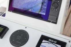 Scanstrut® - ROKK 12/24V Surface Mount Wireless Charger 18 Scanstrut® - ROKK 12/24V Surface Mount Wireless Charger -Auto Lighting Accessories Shop sc cw 02e 6